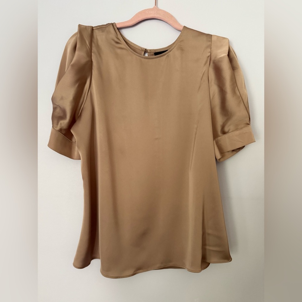 Satin Puff Sleeve Ruffle Top beige/sand size small